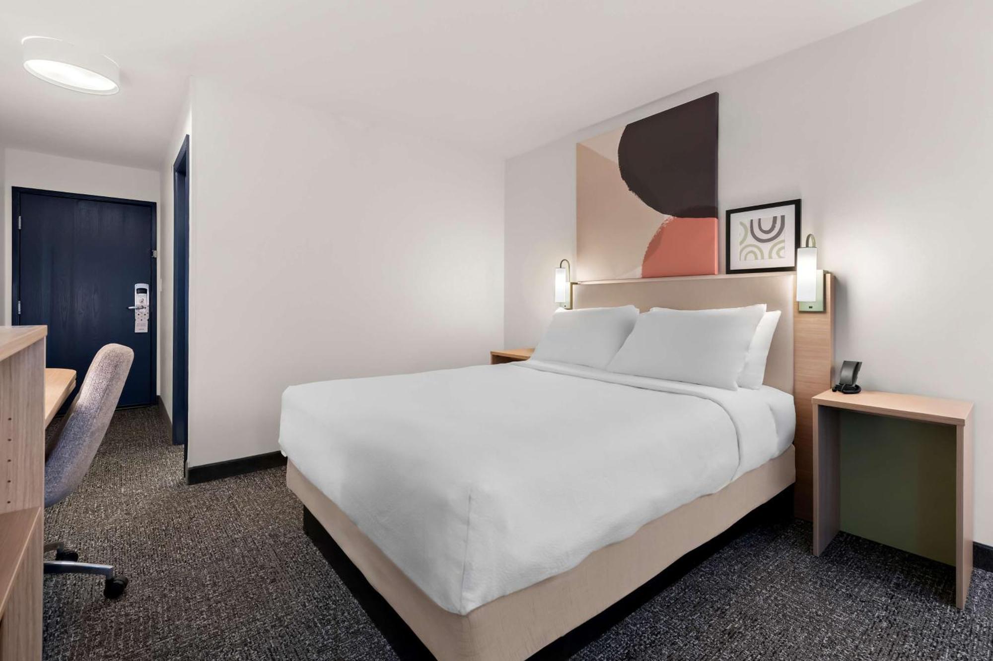 Spark By Hilton Norfolk Eksteriør billede