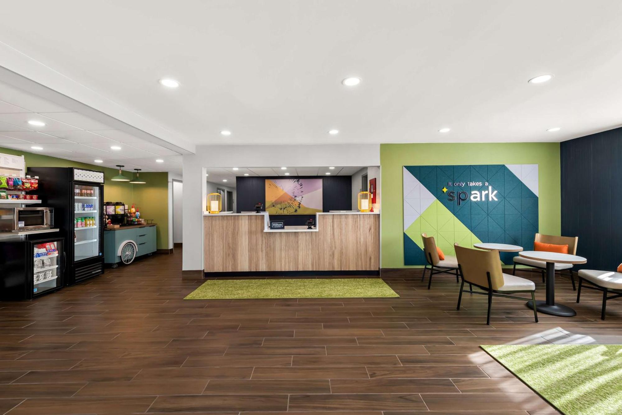 Spark By Hilton Norfolk Eksteriør billede