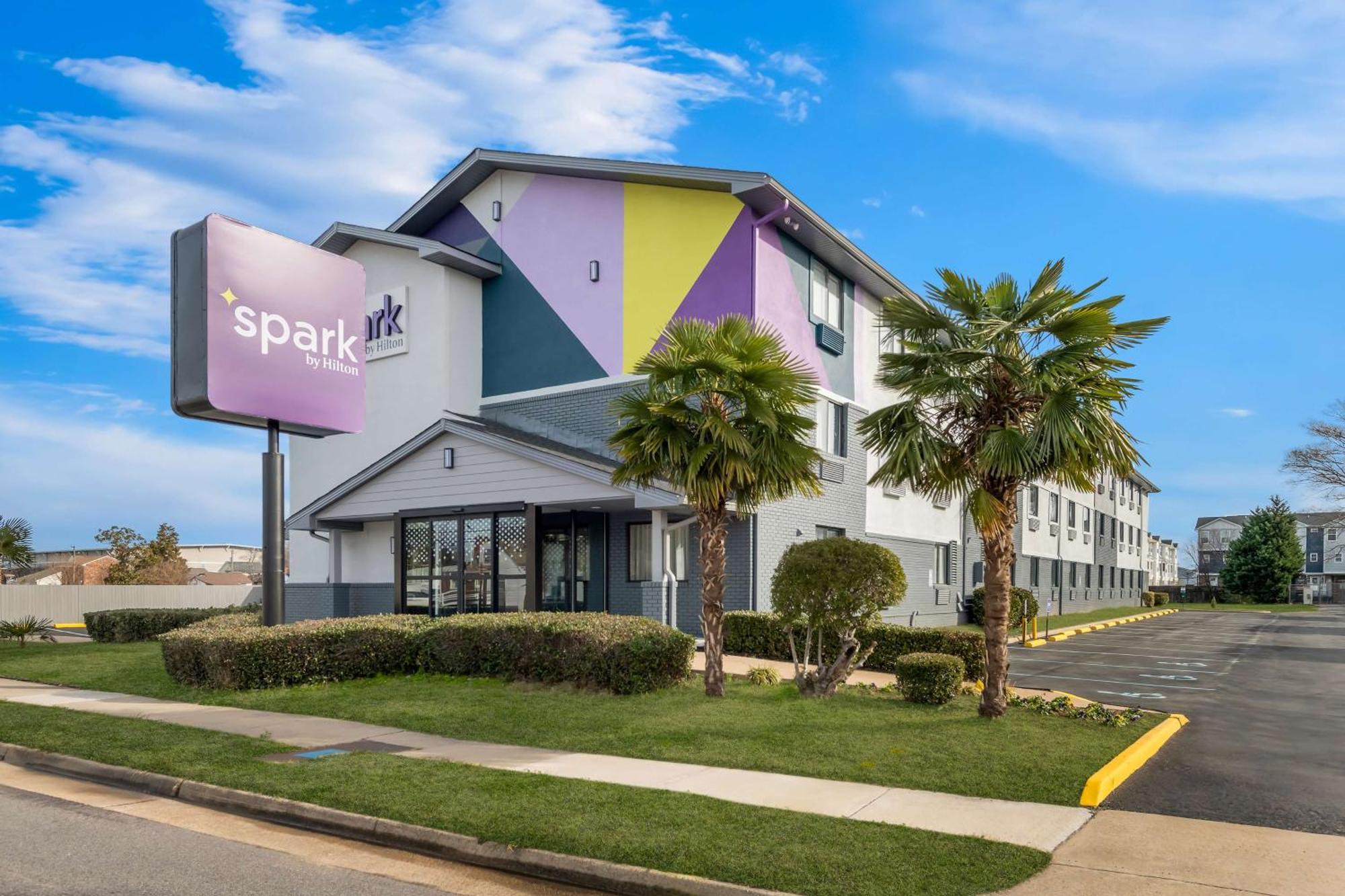 Spark By Hilton Norfolk Eksteriør billede